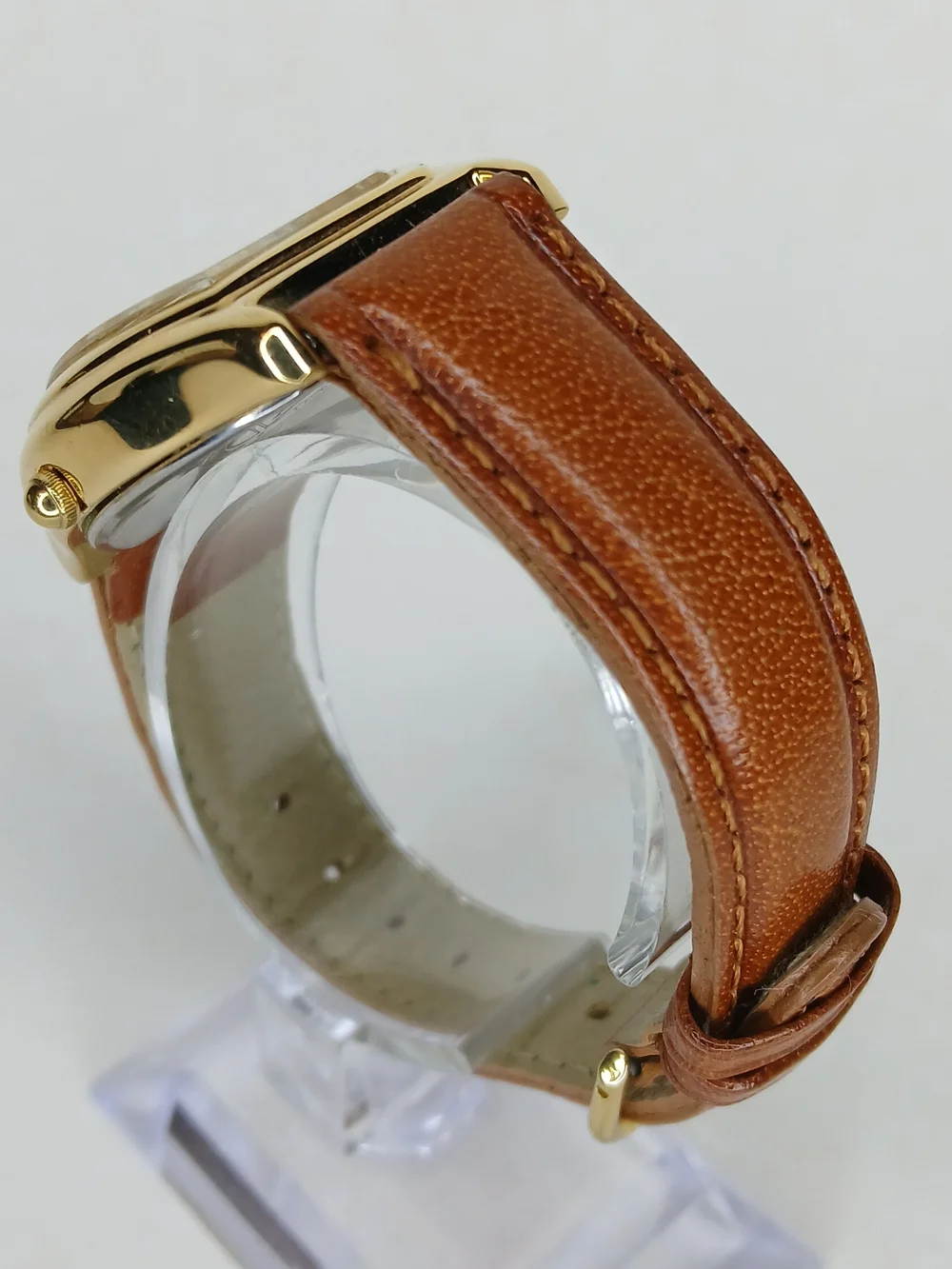 GUESS Men's Brown Leather Strap Gold-Tone Watch